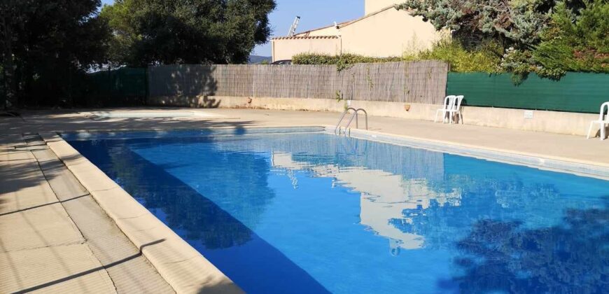 SAINT PAUL EN FORET- Appartement de 42m2 avec jardin de 50 m2
