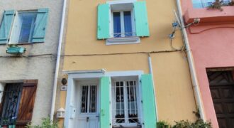 BAGNOLS EN FORET, EN EXCLUSIVITE Belle maison de village T4 de 100 m² en parfait état